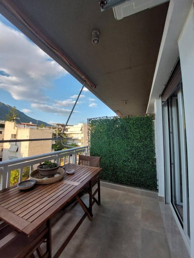 Zeppelin Apartment Loutráki Eksteriør billede